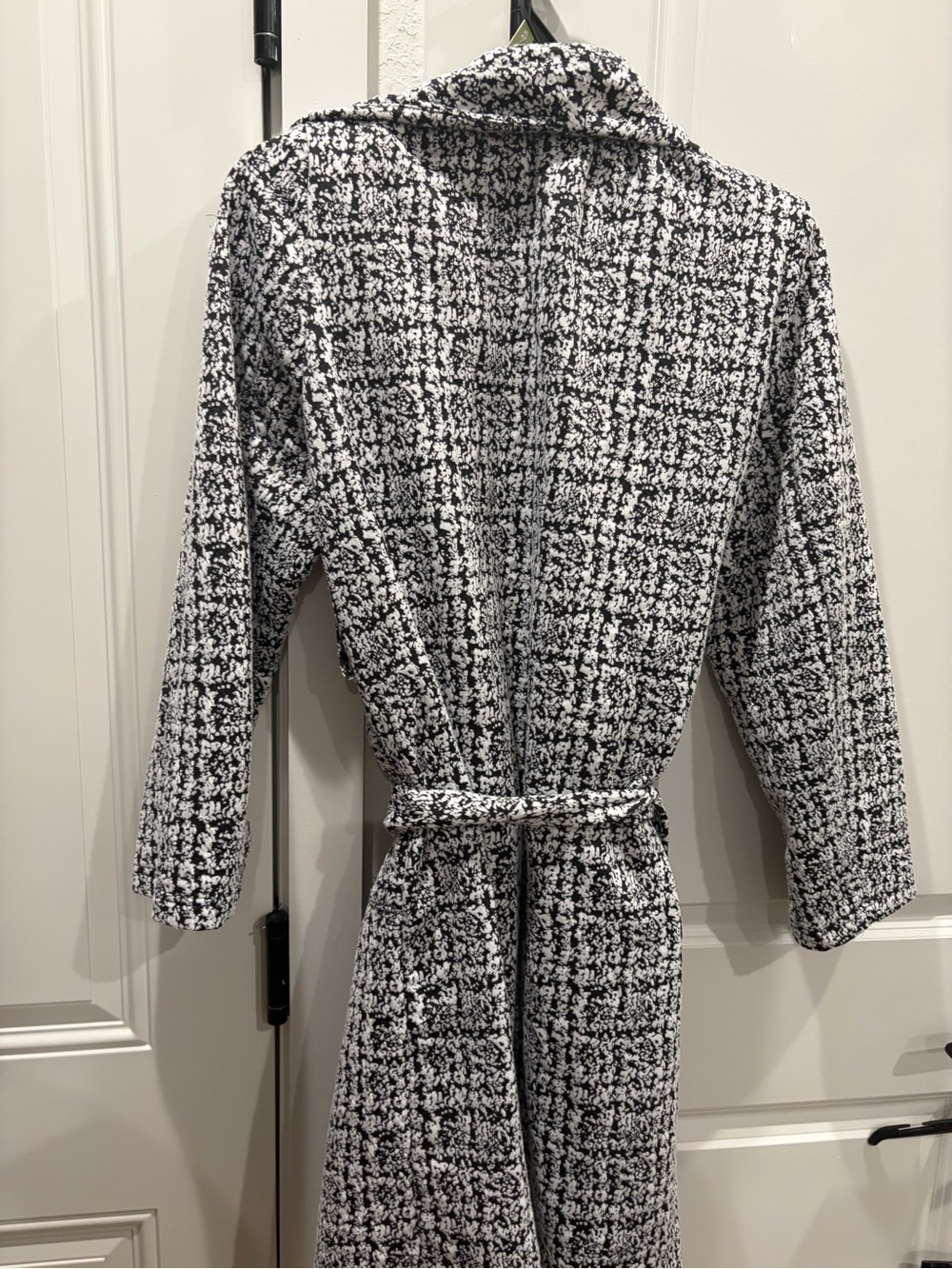 Love 83 Black and White Patterned Knit Top - Picture 2 of 5